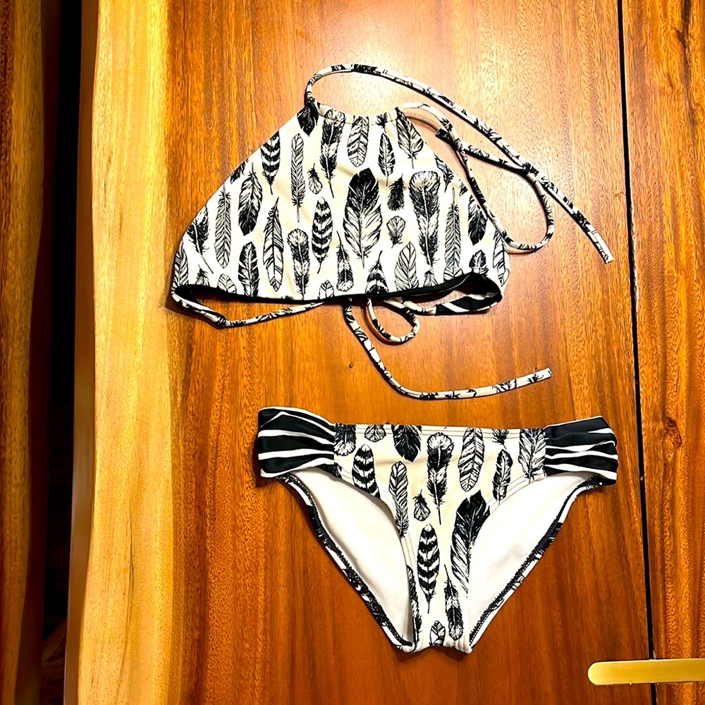 Girls size 10, Billabong Reversible Bikini